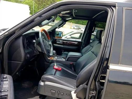 2016 Lincoln Navigator Select