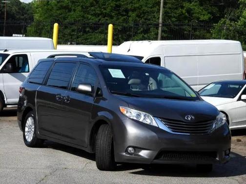 2015 Toyota Sienna XLE