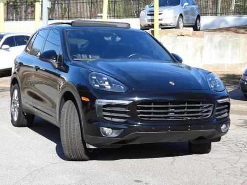 2016 Porsche Cayenne Base