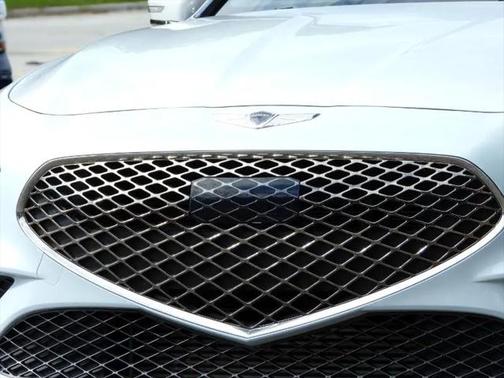 2022 Genesis G70 2.0T RWD