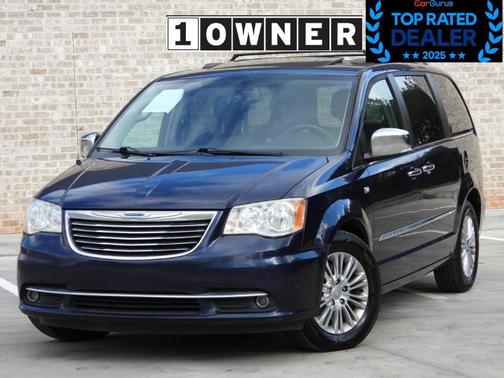 2014 Chrysler Town & Country Touring-L