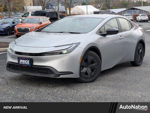 2024 Toyota Prius LE