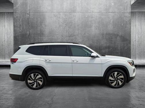2024 Volkswagen Atlas 2.0T SE w/Technology 4MOTION