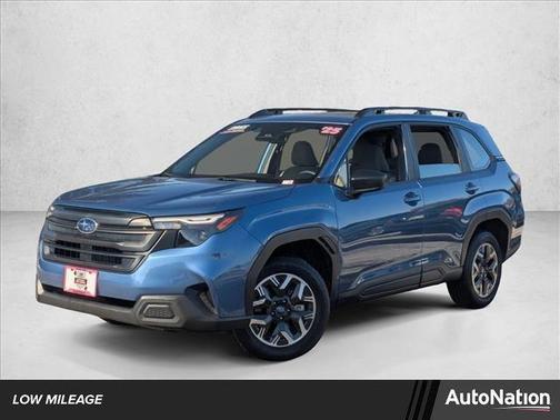 2025 Subaru Forester Base