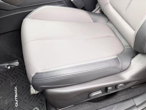 Crystal Black Silica 2026 Subaru Outback Premium
