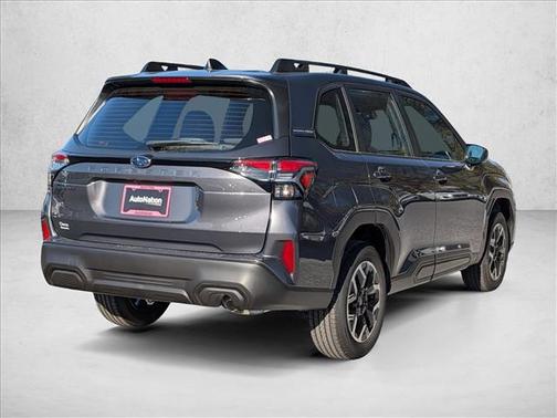 2025 Subaru Forester Base