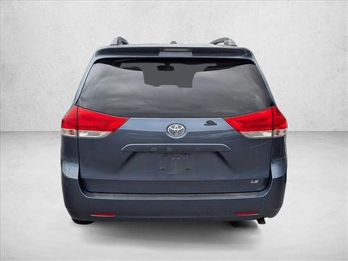 Shoreline Blue Pearl 2014 Toyota Sienna LE