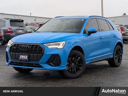 2022 Audi Q3 45 S line Premium Plus