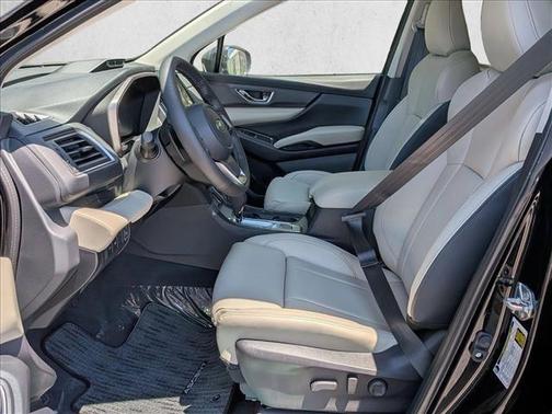 Crystal Black Silica 2026 Subaru Ascent Limited 8-Passenger