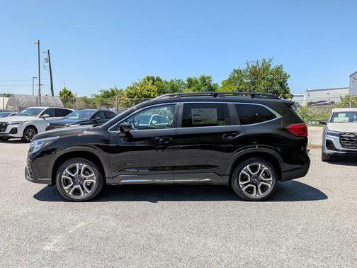Crystal Black Silica 2026 Subaru Ascent Limited 8-Passenger