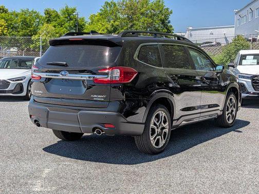 Crystal Black Silica 2026 Subaru Ascent Limited 8-Passenger