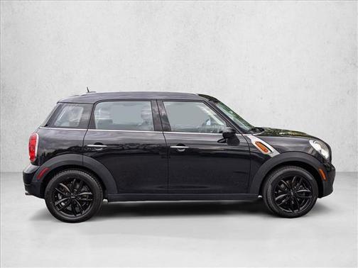 2012 MINI Cooper Countryman Base