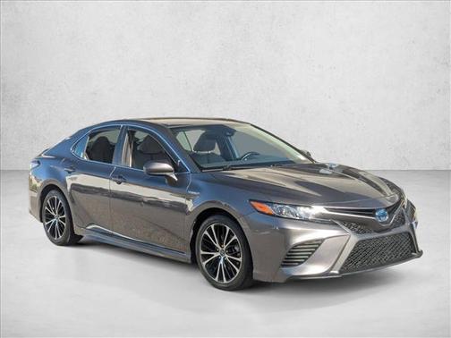 2019 Toyota Camry Hybrid SE