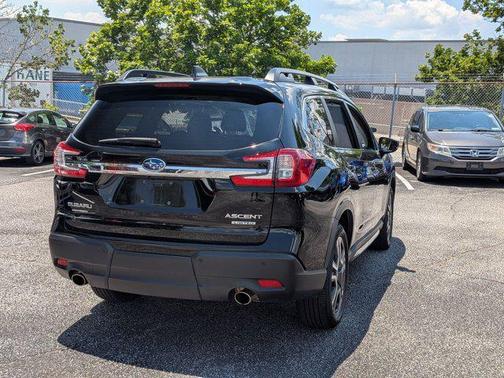 Crystal Black Silica 2024 Subaru Ascent Limited 7-Passenger