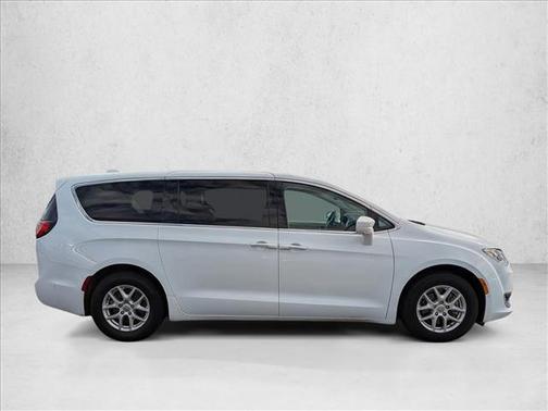 2020 Chrysler Pacifica Touring