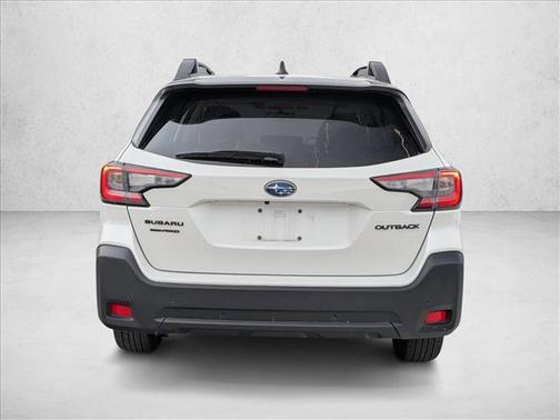 Crystal White Pearl 2025 Subaru Outback Onyx Edition