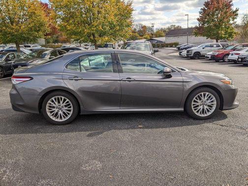 2020 Toyota Camry Hybrid XLE