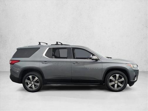 Satin Steel Metallic 2018 Chevrolet Traverse LT Leather