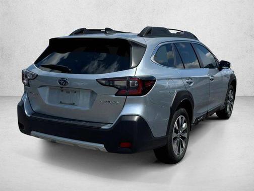 Ice Silver Metallic 2024 Subaru Outback Limited