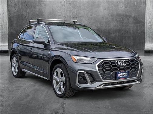 2022 Audi Q5 45 S line Premium Plus
