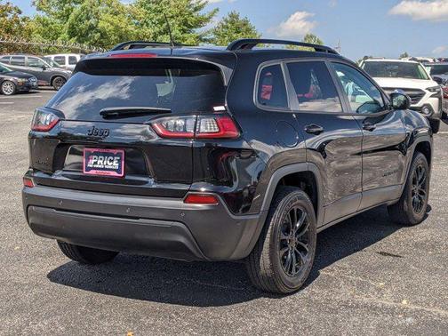 2023 Jeep Cherokee Altitude
