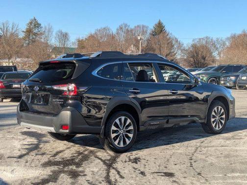 2023 Subaru Outback Touring XT