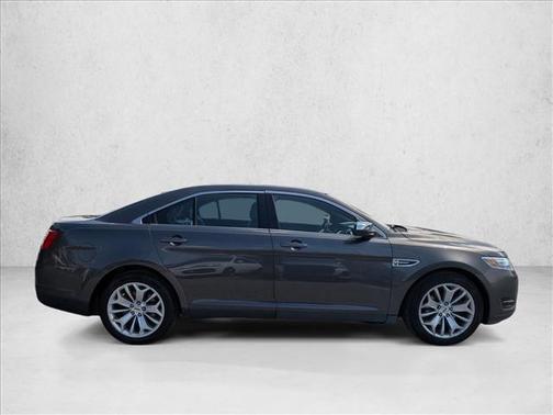 Magnetic Metallic 2018 Ford Taurus Limited