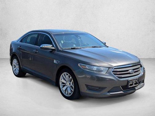 Magnetic Metallic 2018 Ford Taurus Limited