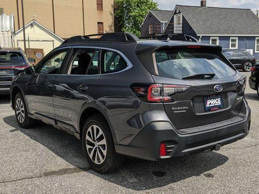 2021 Subaru Outback Base