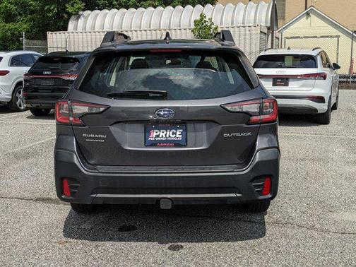 2021 Subaru Outback Base