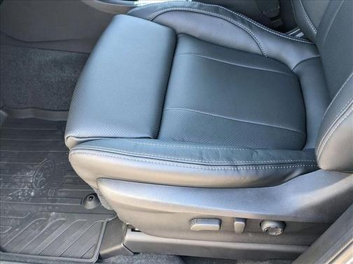 Ice Silver Metallic 2025 Subaru Ascent Touring 7-Passenger