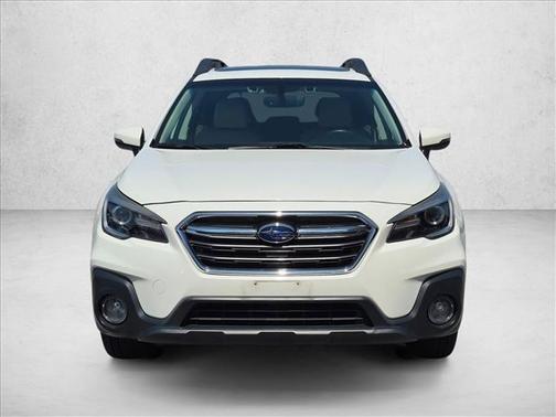 Crystal White Pearl 2018 Subaru Outback 2.5i Limited