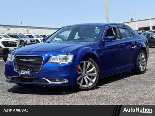 2019 Chrysler 300 Touring
