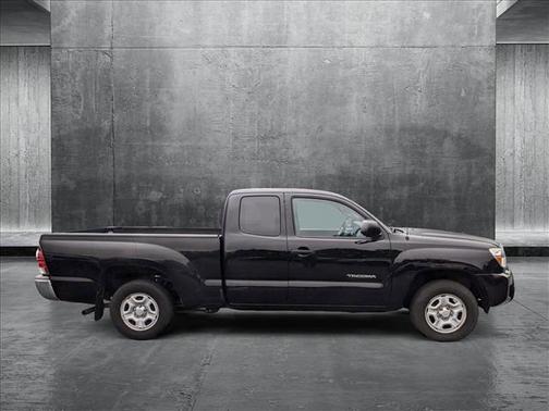 2013 Toyota Tacoma Base