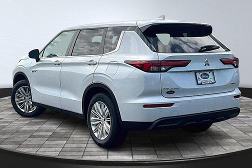 2024 Mitsubishi Outlander PHEV ES S-AWC