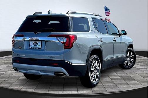 2023 GMC Acadia AWD SLT
