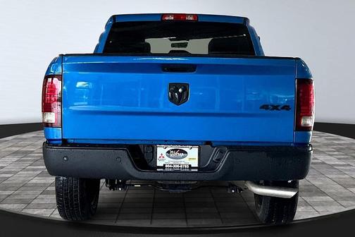 2024 RAM 1500 Classic Warlock Crew Cab 4x4 5'7' Box