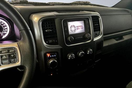 2024 RAM 1500 Classic Warlock Crew Cab 4x4 5'7' Box