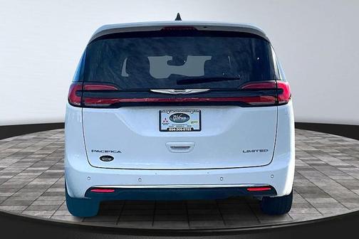 2024 Chrysler Pacifica Limited