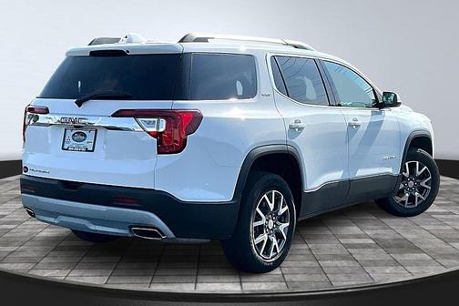 2023 GMC Acadia FWD SLT