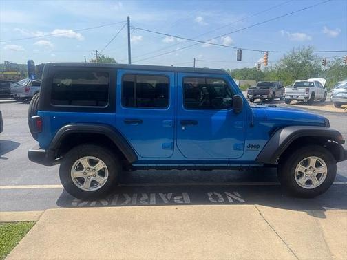 2022 Jeep Wrangler Unlimited Sport