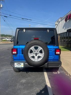 2022 Jeep Wrangler Unlimited Sport