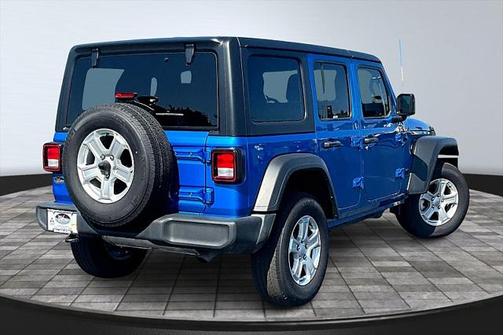 2022 Jeep Wrangler Unlimited Sport