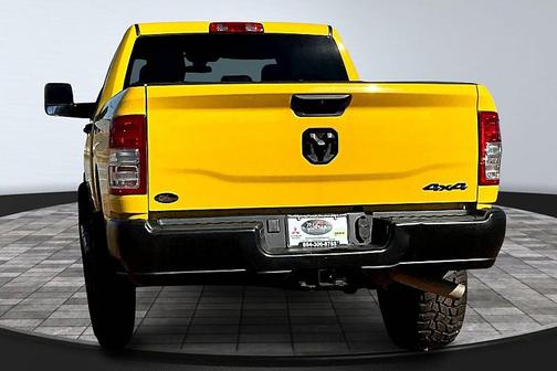 2024 RAM 2500 Tradesman Crew Cab 4x4 6'4' Box