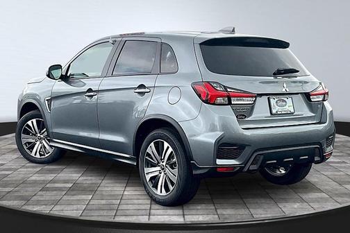 2025 Mitsubishi Outlander Sport SE