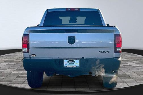 2024 RAM 1500 Classic Warlock Crew Cab 4x4 5'7' Box