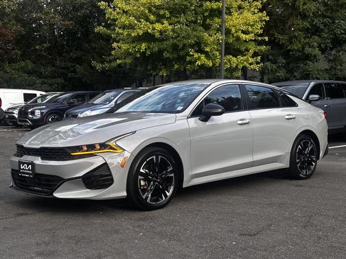 2023 Kia K5 GT-Line