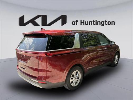 2023 Kia Carnival LX