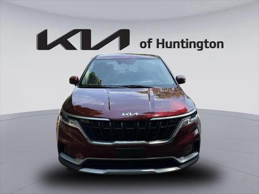 2023 Kia Carnival LX