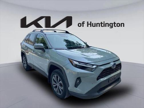 2022 Toyota RAV4 Hybrid XLE Premium
